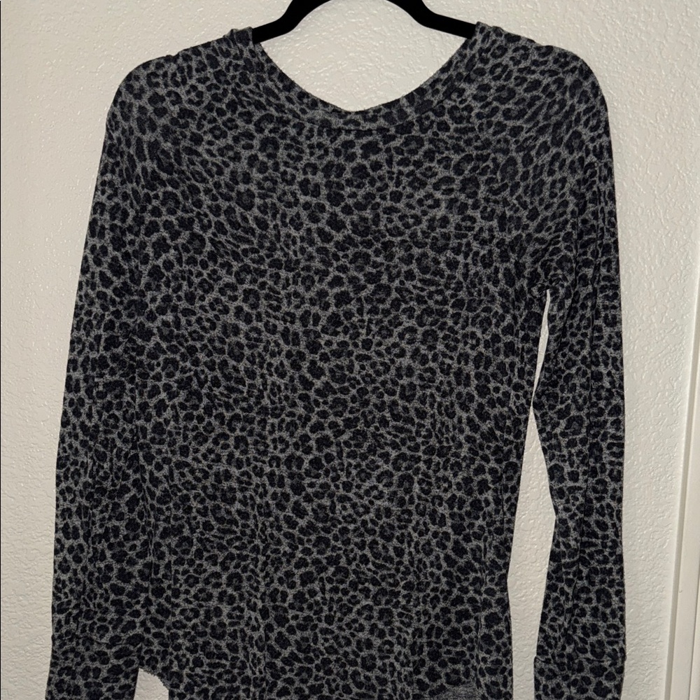 Leopard Print Long Sleeve Top